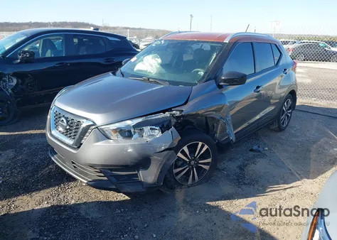 2020 Nissan Kicks Sv Xtronic Cvt z USA, uszkodzony, nr VIN 3N1CP5CV0LL535742